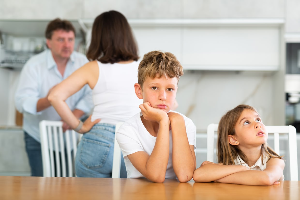 Children dealing with a toxic family relationship